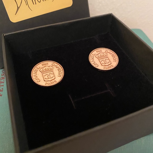 unique, vintage, up-cycled, chic apparel buttons stud earrings - Picture 3 of 6